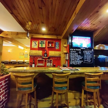 The Whispering Inn Resort And Bar Manali  Bagian luar foto
