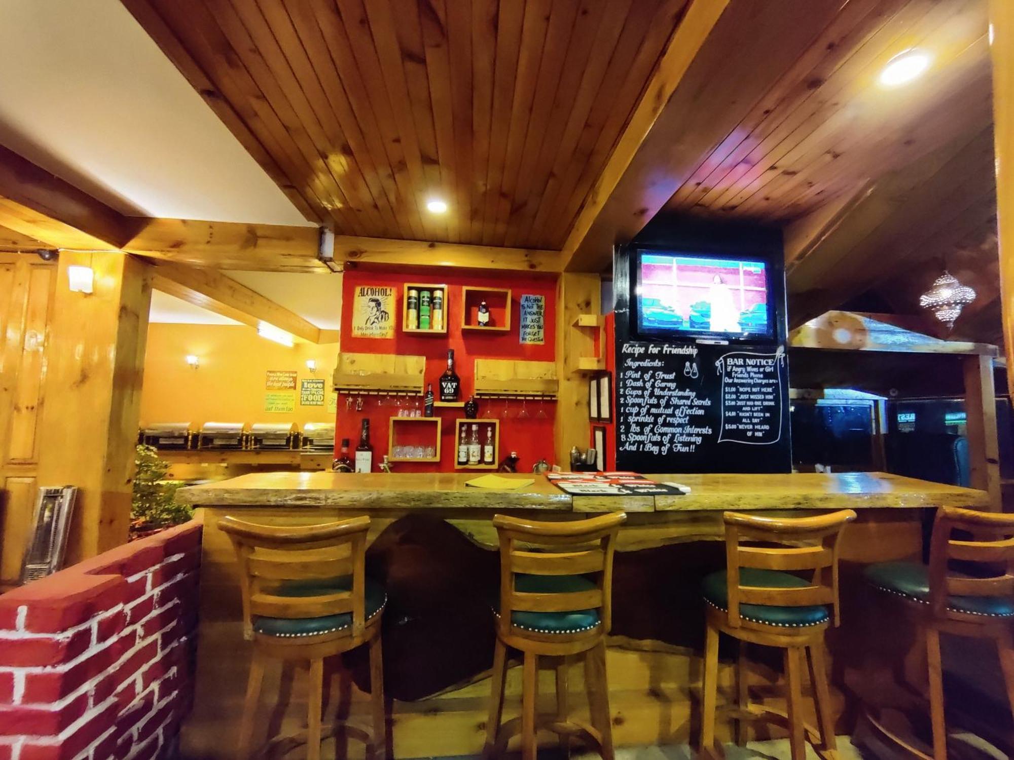 The Whispering Inn Resort And Bar Manali  Bagian luar foto