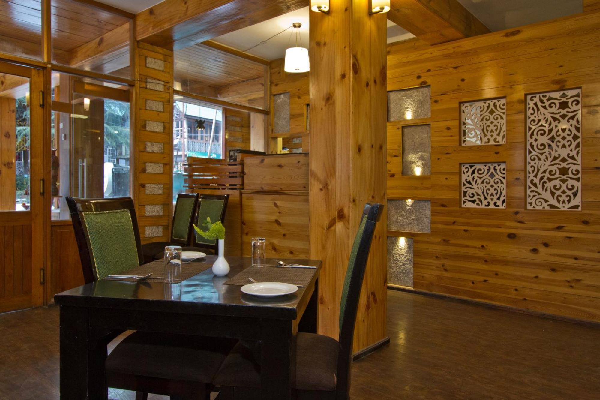 The Whispering Inn Resort And Bar Manali  Bagian luar foto