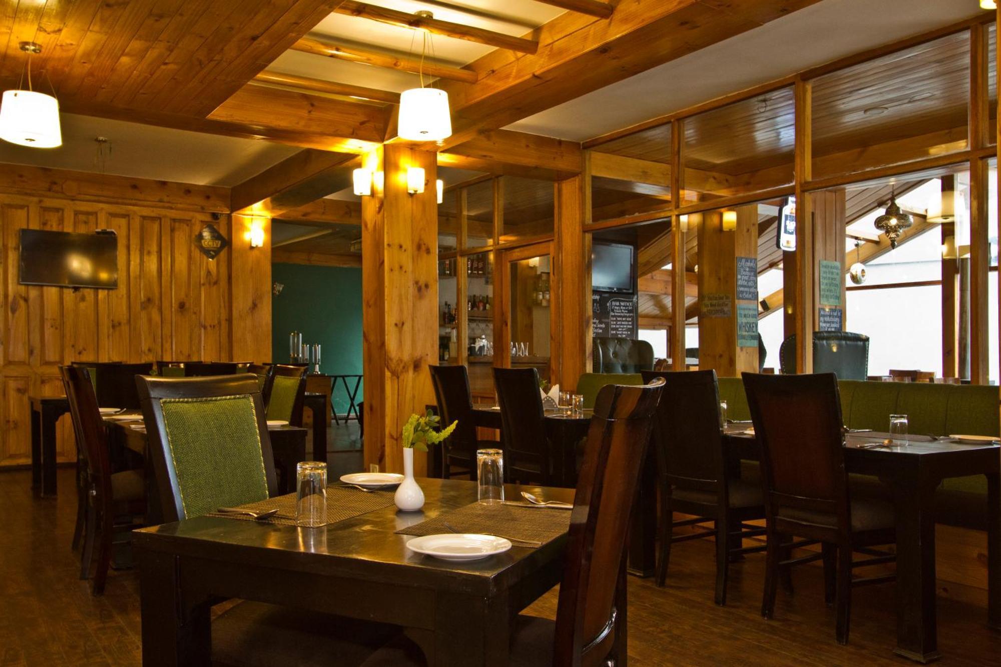 The Whispering Inn Resort And Bar Manali  Bagian luar foto